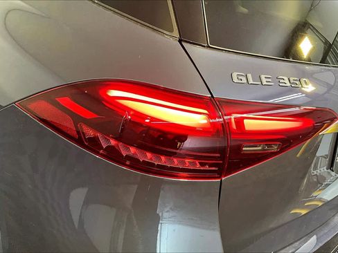 New 2026 Mercedes-Benz GLE 350 4MATIC image 5