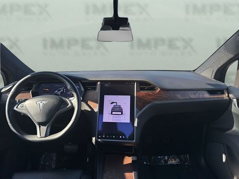 Used 2021 Tesla Model X Long Range image 13