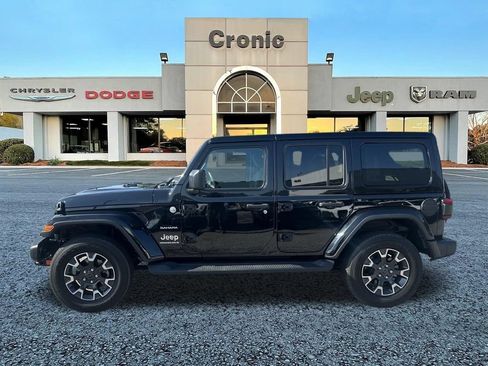 Used 2024 Jeep Wrangler Unlimited Sahara w/ Technology Group AWD/4WD image 6
