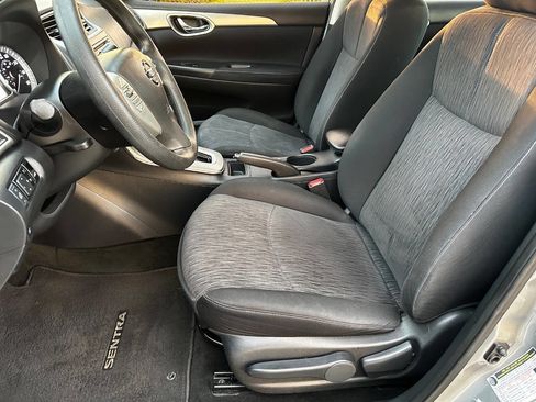 Used 2014 Nissan Sentra SV FWD image 9