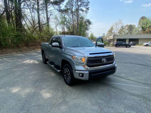 Used 2014 Toyota Tundra SR5 w/ SR5 Upgrade Package image 51