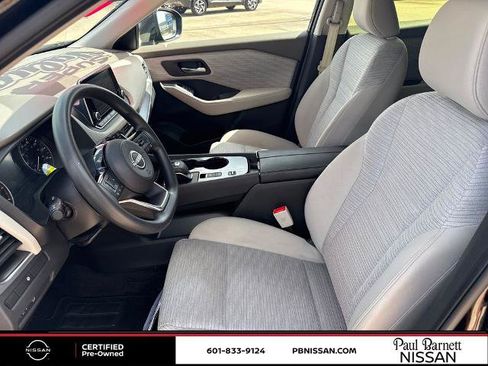Certified 2023 Nissan Rogue SV FWD image 23