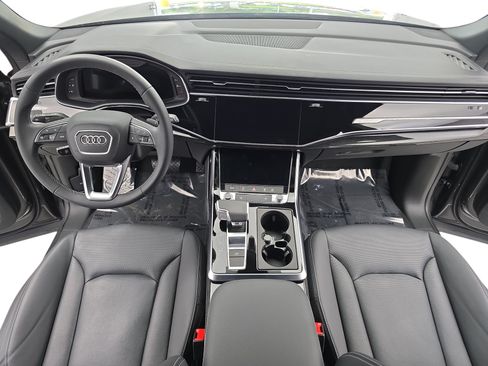 Used 2024 Audi Q8 Premium Plus AWD/4WD image 9