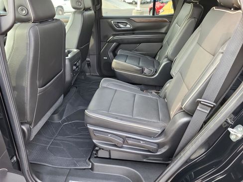 Used 2021 Chevrolet Tahoe Premier w/ Premium Package image 25