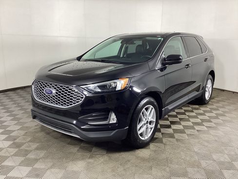 Used 2023 Ford Edge SEL w/ Convenience Package image 5