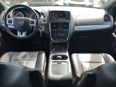 Used 2019 Dodge Grand Caravan GT FWD image 23