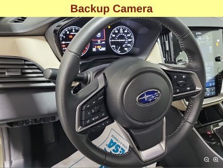 Used 2025 Subaru Outback Premium AWD/4WD image 13