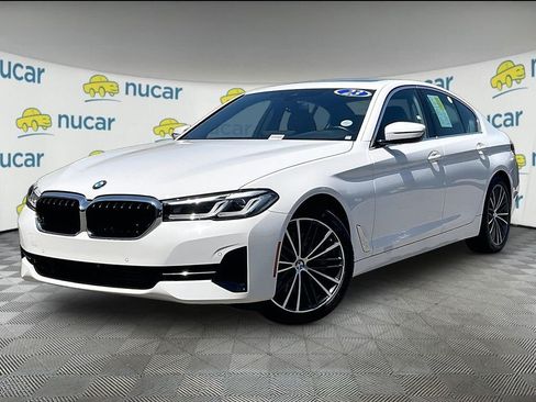 Used 2023 BMW 530i xDrive w/ Convenience Package AWD/4WD image 3