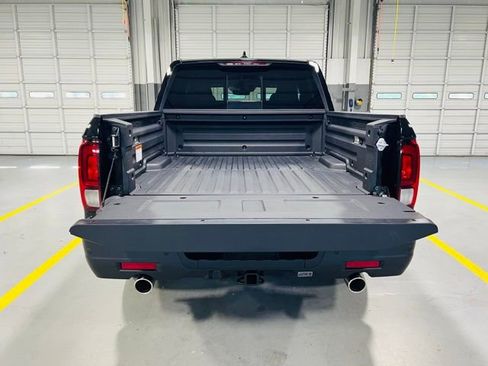 New 2026 Honda Ridgeline Black Edition image 13