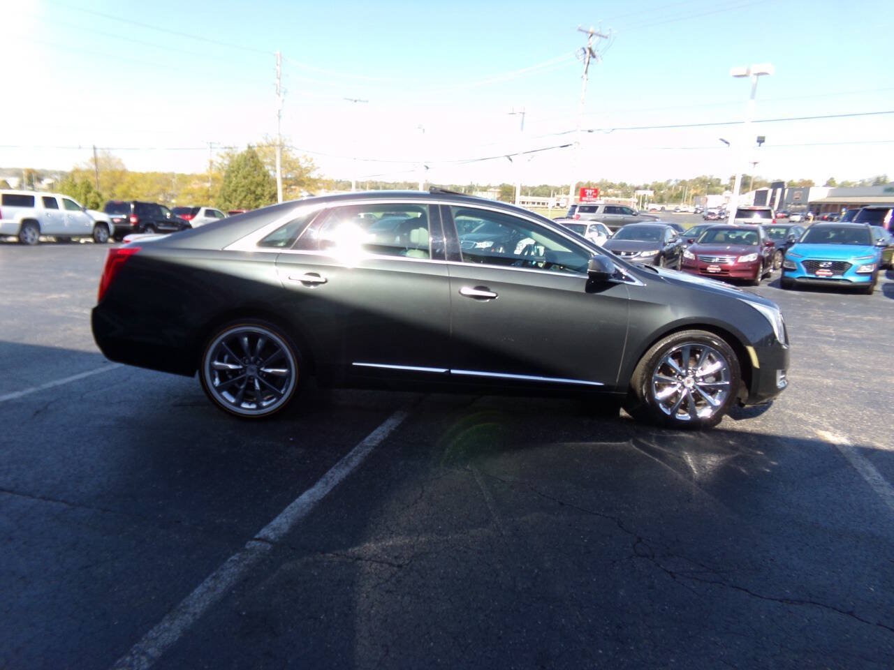 Used 2013 Cadillac XTS Luxury w/ Driver Awareness Package FWD image 5