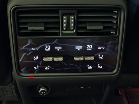 New 2025 Porsche Cayenne image 20