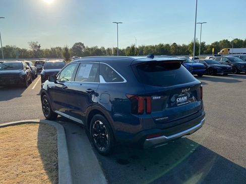 Certified 2026 Kia Sorento S w/ S Panoramic Sunroof Package FWD image 5