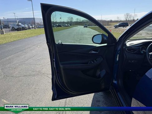Used 2023 Buick Encore GX Select FWD image 8