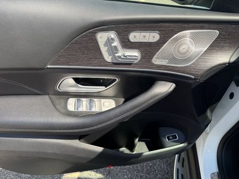 Certified 2022 Mercedes-Benz GLS 450 4MATIC image 24
