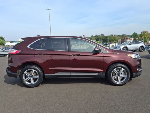 Used 2019 Ford Edge SEL w/ Equipment Group 201A image 6
