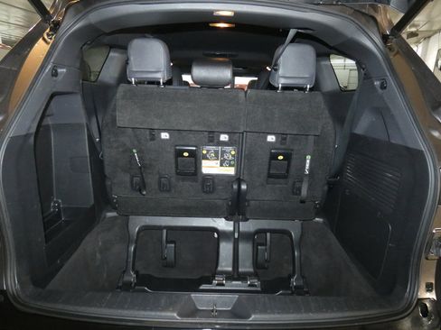 Used 2021 Toyota Sienna XSE image 6