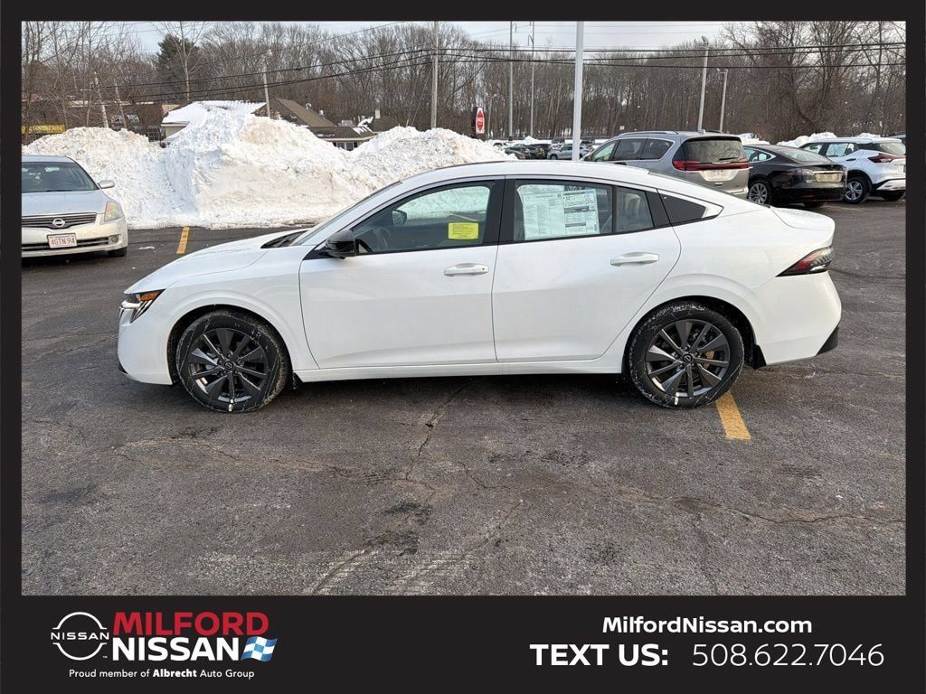 Used 2026 Nissan Sentra SL w/ Floor Mat Package FWD image 1
