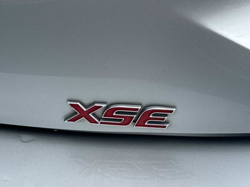 Used 2020 Toyota Corolla XSE FWD image 8