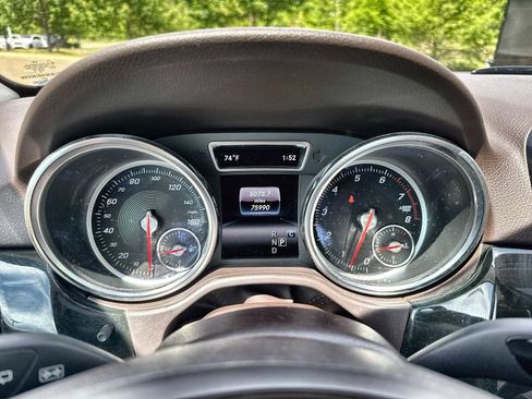 Used 2019 Mercedes-Benz GLE 400 4MATIC image 24