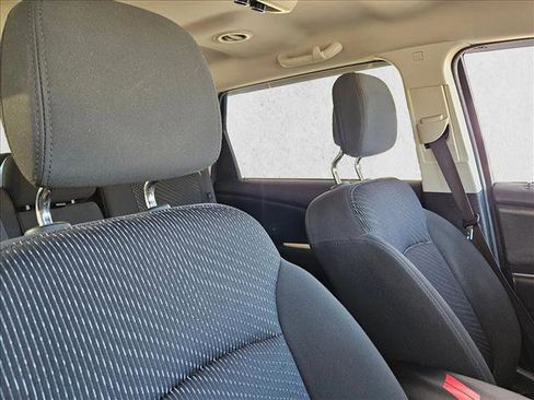 Used 2019 Dodge Journey SE w/ Premium Group image 21