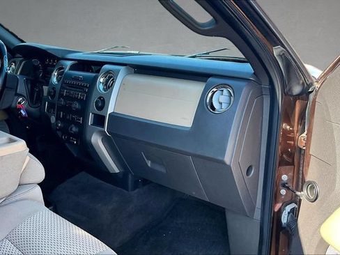 Used 2011 Ford F150 XLT w/ XLT Chrome Pkg AWD/4WD image 13