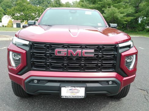 Certified 2023 GMC Canyon Elevation w/ Convenience Package AWD/4WD image 3