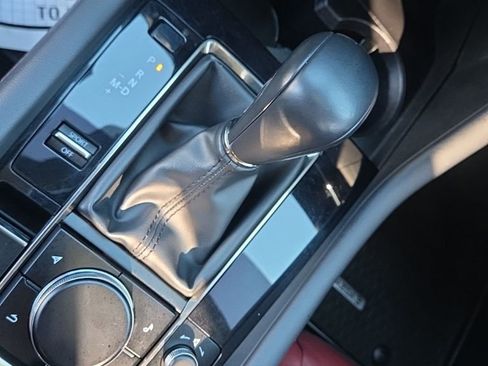 Used 2023 MAZDA MAZDA3 s image 34