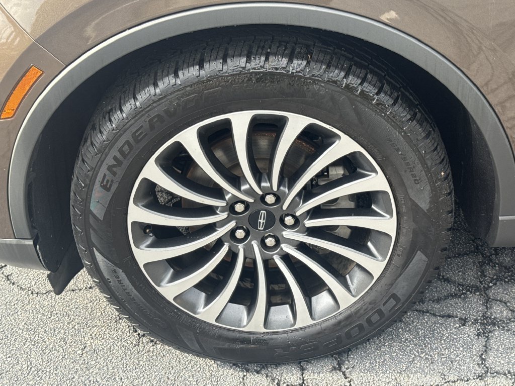 Used 2022 Lincoln Aviator Reserve w/ Elements Package Plus RWD image 17