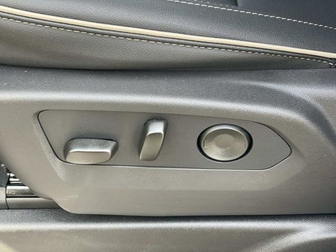 New 2026 GMC Yukon XL Elevation image 21