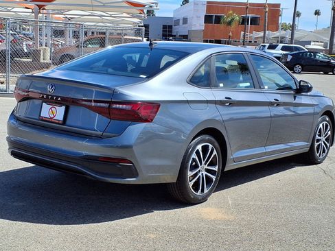 Used 2025 Volkswagen Jetta Sport FWD image 6