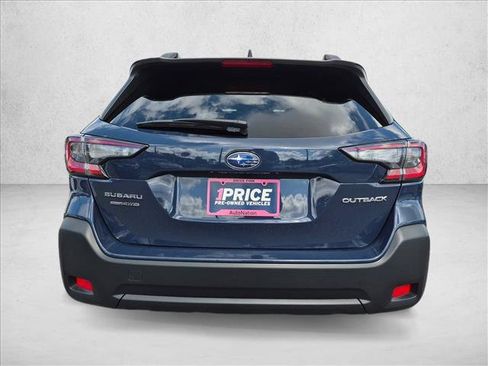 Used 2025 Subaru Outback Premium AWD/4WD image 7