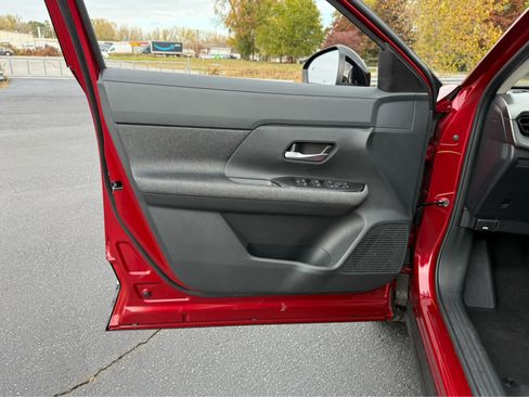 Used 2026 Nissan Kicks SV w/ SV Premium Package AWD/4WD image 20