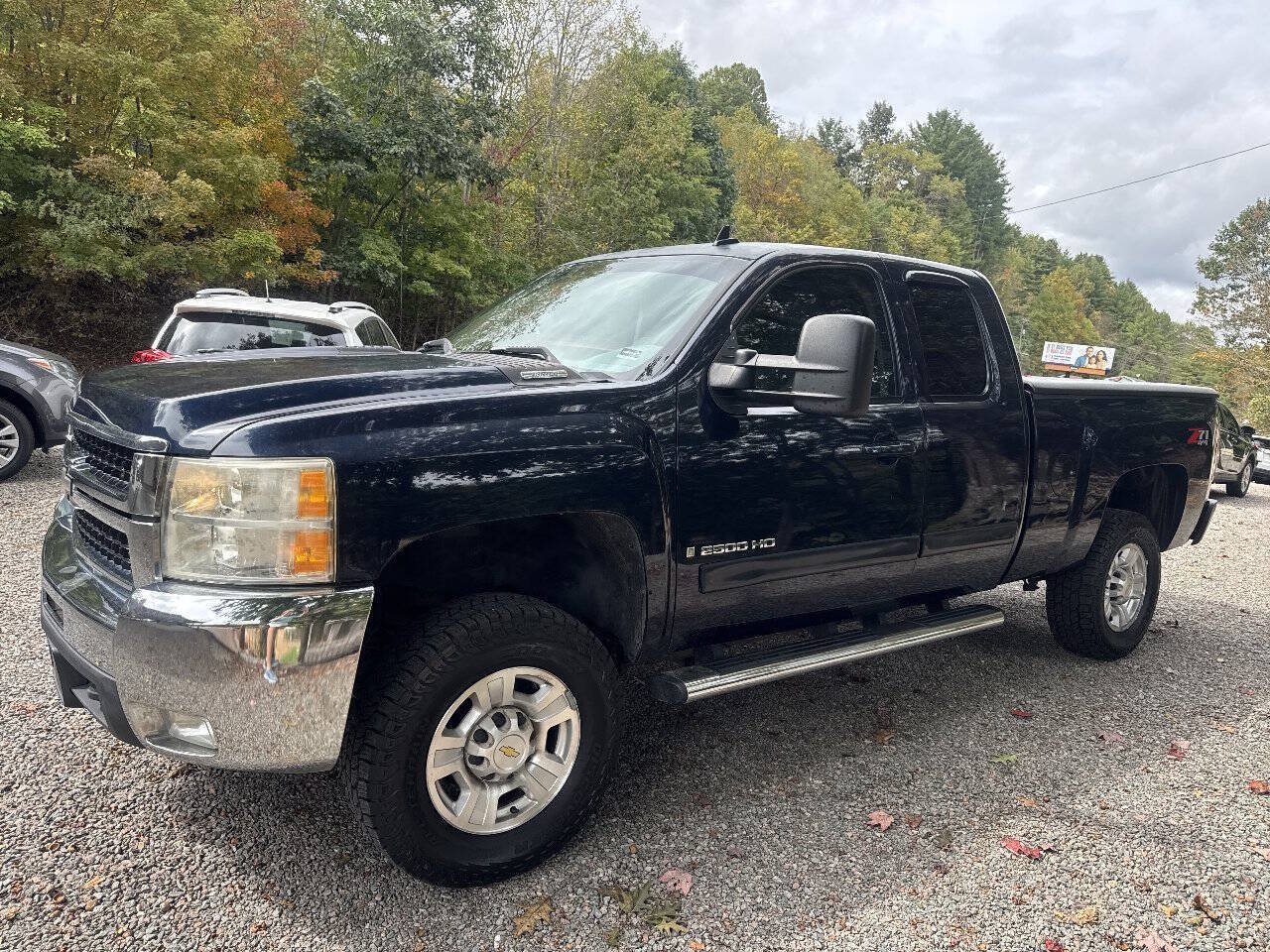Used 2007 Chevrolet Silverado 2500 LTZ w/ Safety Package AWD/4WD image 4