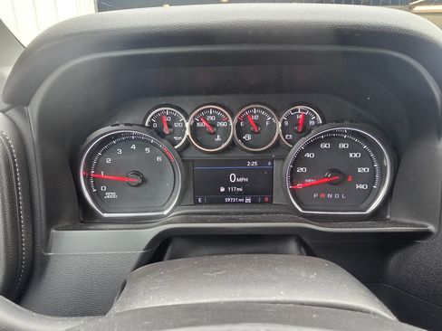 Used 2022 Chevrolet Silverado 2500 LT w/ Convenience Package image 18