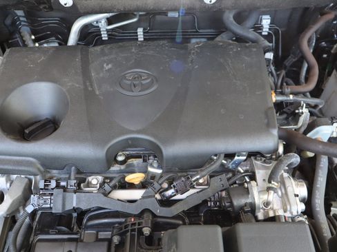 Used 2024 Toyota RAV4 LE FWD image 45