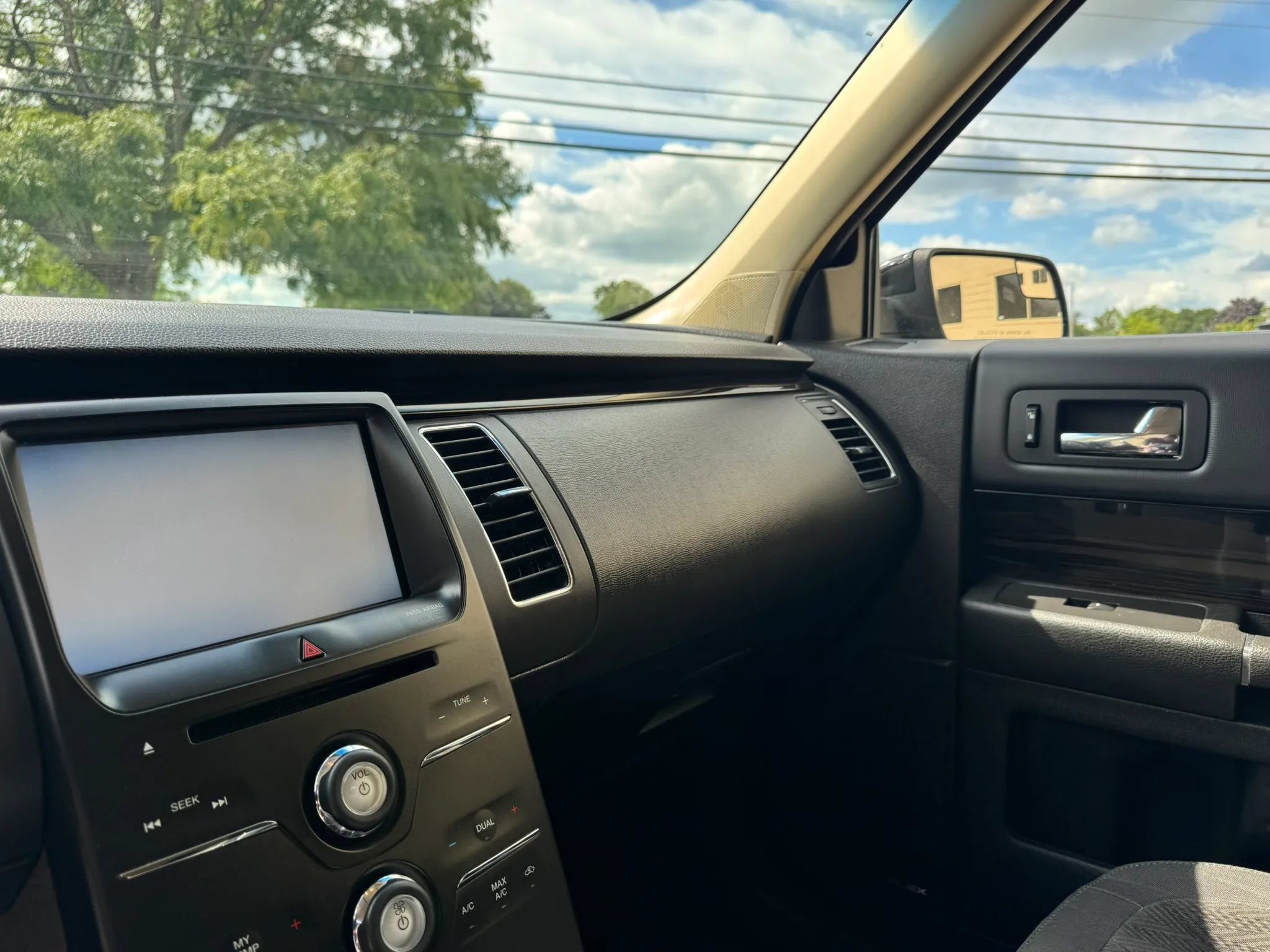Used 2014 Ford Flex SEL FWD image 21