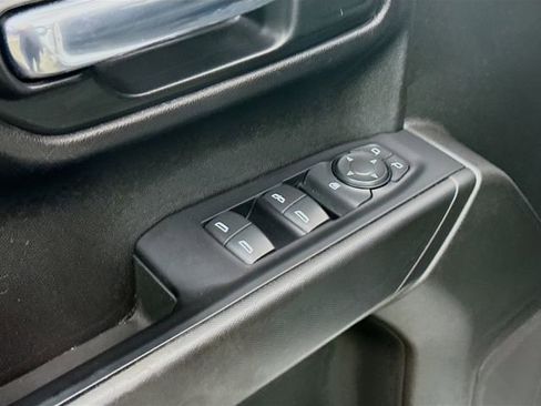 Used 2020 Chevrolet Silverado 1500 Custom w/ Custom Value Package image 19