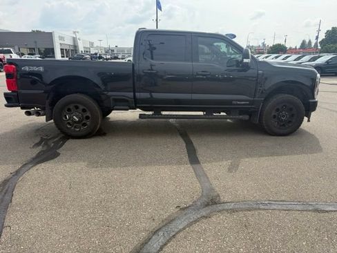 Used 2025 Ford F250 Lariat w/ Black Appearance Package AWD/4WD image 11