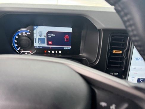 Certified 2023 Ford Bronco Badlands image 15