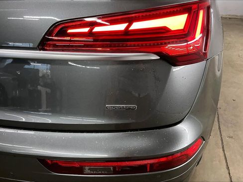 Used 2023 Audi Q5 2.0T Premium w/ Convenience Package image 11