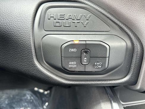 New 2026 RAM 2500 Big Horn AWD/4WD image 9