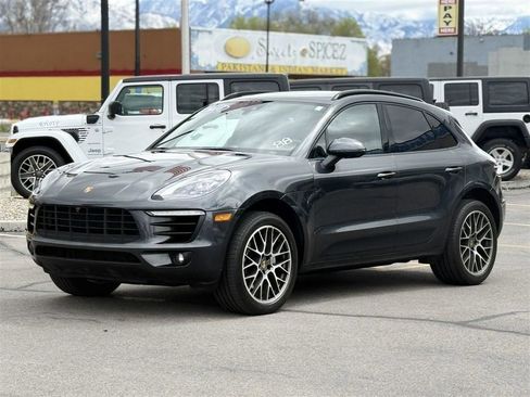 Used 2018 Porsche Macan S image 3