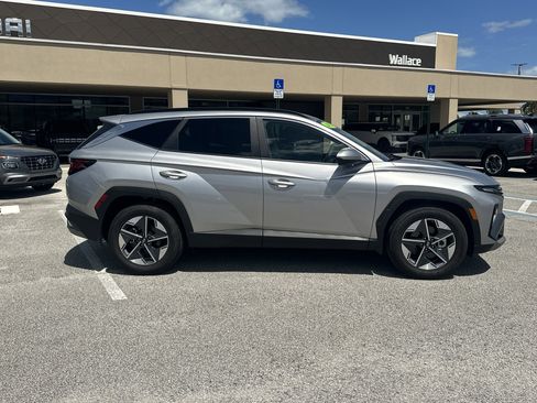 Certified 2025 Hyundai Tucson SEL FWD image 5