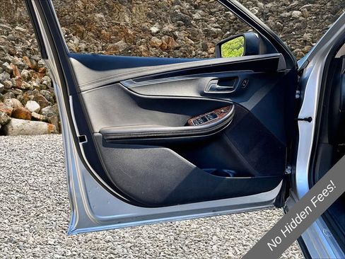 Used 2015 Chevrolet Impala LTZ FWD image 21