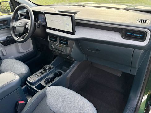 Used 2025 Ford Maverick XLT w/ XLT Luxury Package image 10