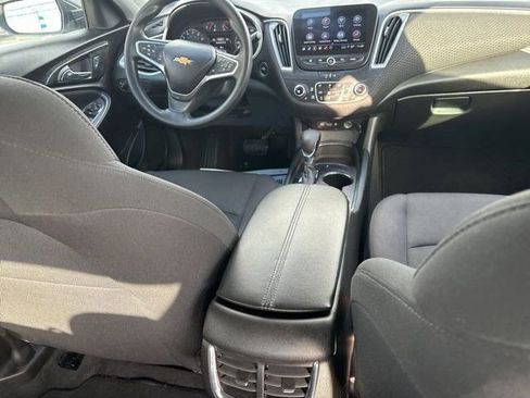 Used 2023 Chevrolet Malibu LT image 38