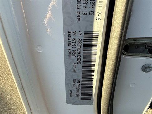 Used 2019 Chrysler 300 Limited w/ Safetytec Plus Group image 30