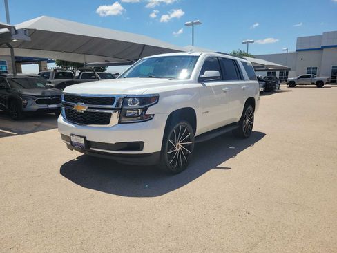 Used 2017 Chevrolet Tahoe LT AWD/4WD image 4