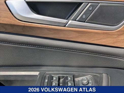 Certified 2026 Volkswagen Atlas SE w/ Panoramic Sunroof Package FWD image 11