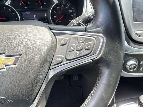 Used 2024 Chevrolet Equinox LT FWD image 30
